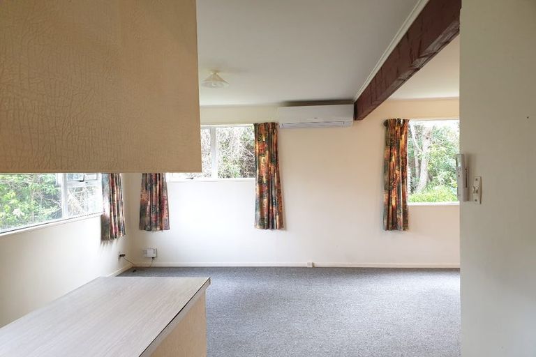 Photo of property in 6 Penryn Drive, Camborne, Porirua, 5026