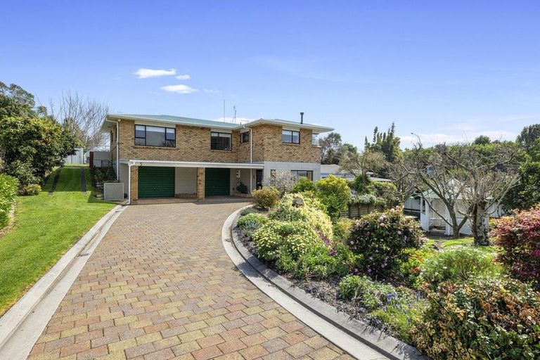 Photo of property in 5 Whakapaki Street, Urenui, 4375