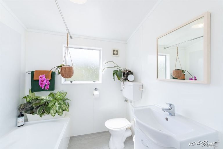 Photo of property in 26b Viewmont Drive, Harbour View, Lower Hutt, 5010