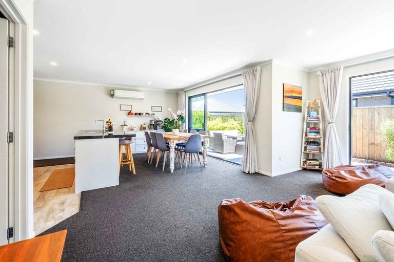 Photo of property in 4 Plate Lane, Papamoa, 3118