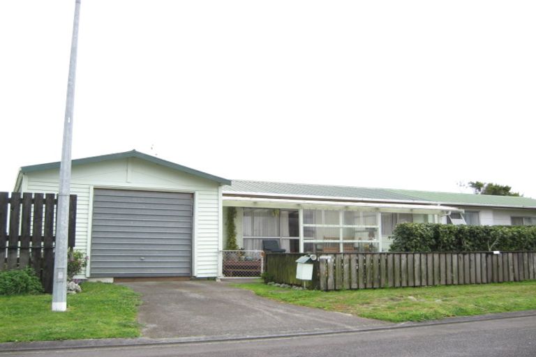 Photo of property in 69b Hume Street, Waitara, 4320