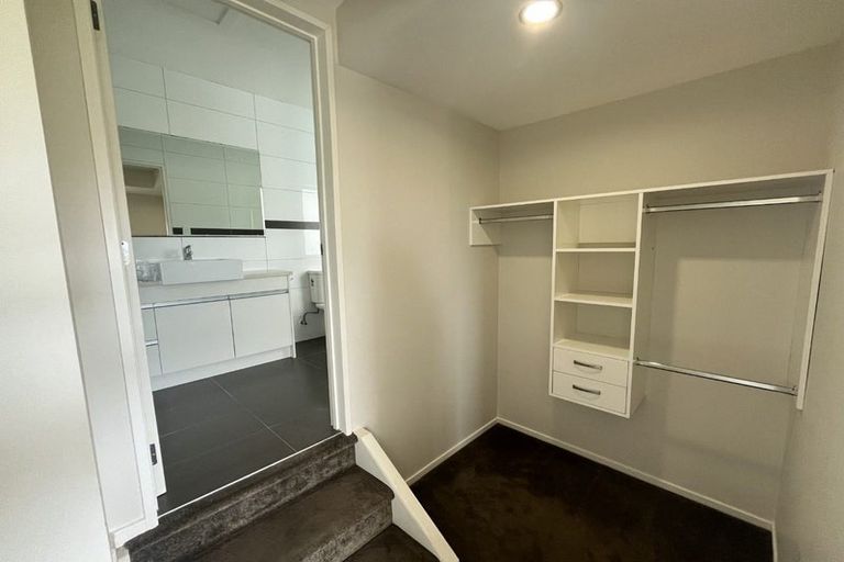 Photo of property in 65 Kirikiri Drive, Papakura, 2110