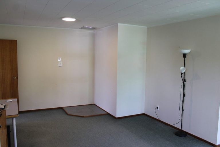 Photo of property in 5 Waari Avenue, Sunnyvale, Auckland, 0612