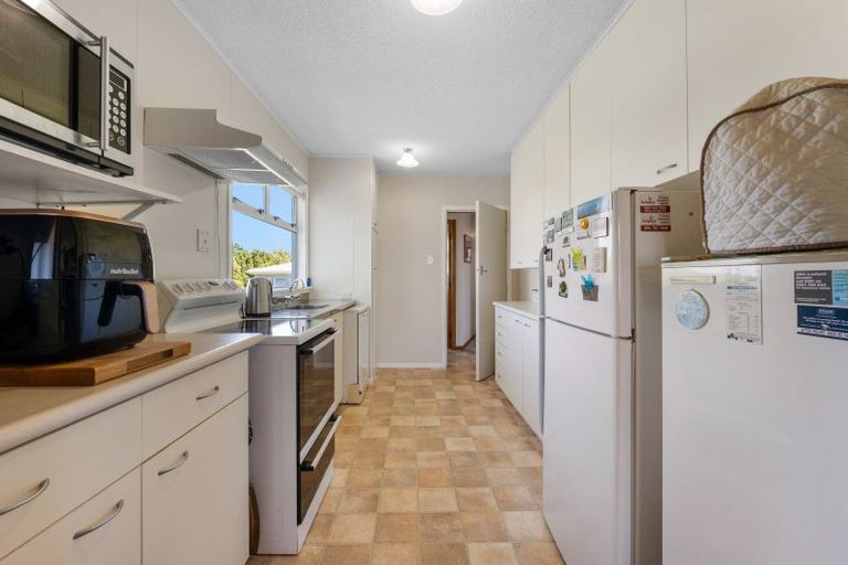 Photo of property in 11 Hulke Crescent, Bell Block, New Plymouth, 4312