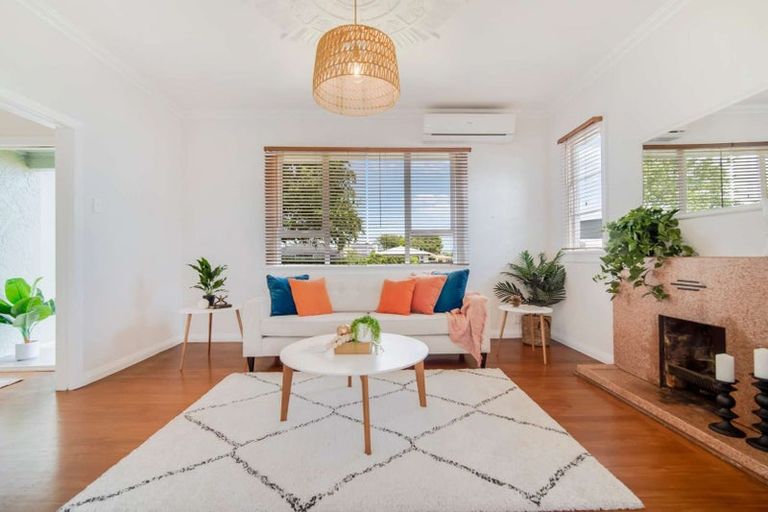 Photo of property in 403 Carrington Street, Upper Vogeltown, New Plymouth, 4310