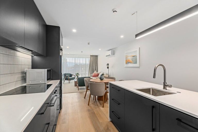 Photo of property in 16/7 Northlake Drive, Wanaka, 9305