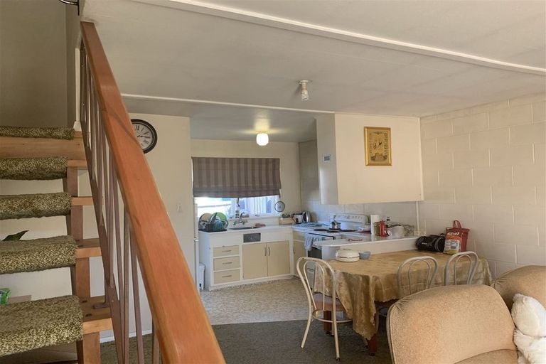 Photo of property in 2/11 Division Street, Riccarton, Christchurch, 8041