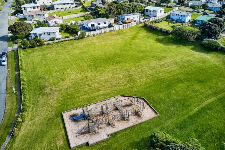 Photo of property in 10a Tuki Street, Titahi Bay, Porirua, 5022