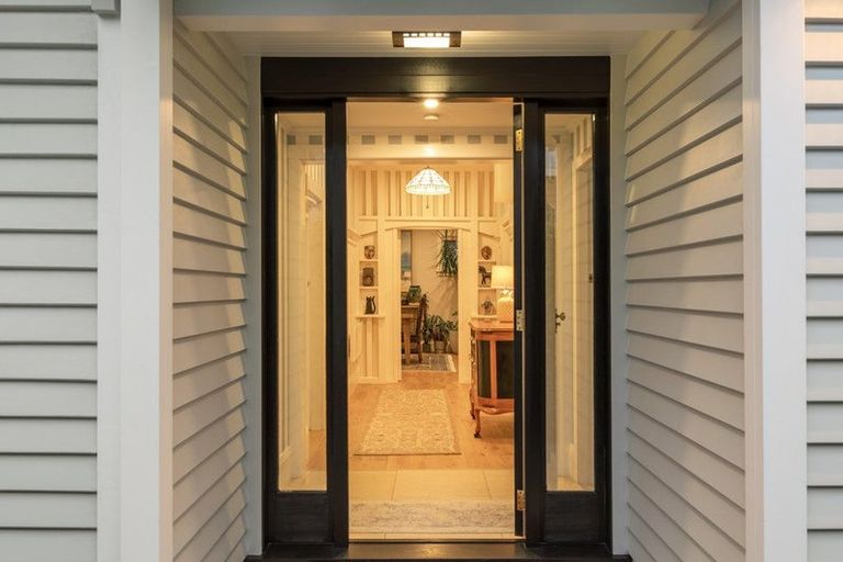 Photo of property in 16 Brenchley Avenue, Strowan, Christchurch, 8052