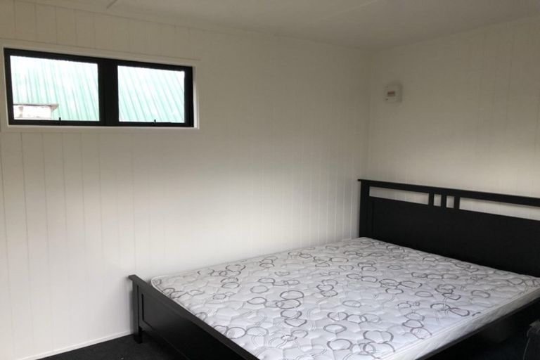 Photo of property in 127 Mangere Road, Otahuhu, Auckland, 1062