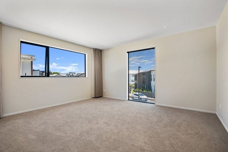 Photo of property in 43 Bristol Freighter Road, Hobsonville, Auckland, 0616