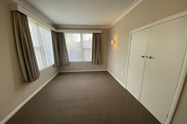 Photo of property in 293-295 Park Road, Hokowhitu, Palmerston North, 4410