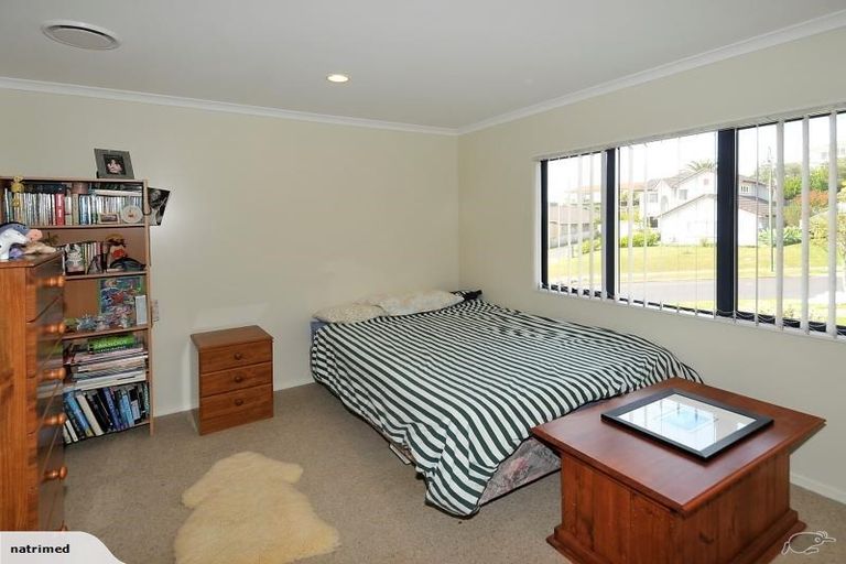 Photo of property in 29 Black Teal Close, Unsworth Heights, Auckland, 0632