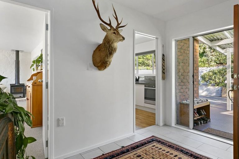 Photo of property in 2/13 Scenic Heights, Acacia Bay, Taupo, 3330