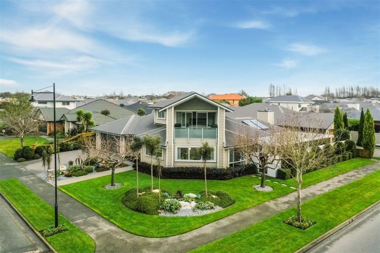 Photo of property in 2 Donovan Place, Aidanfield, Christchurch, 8025