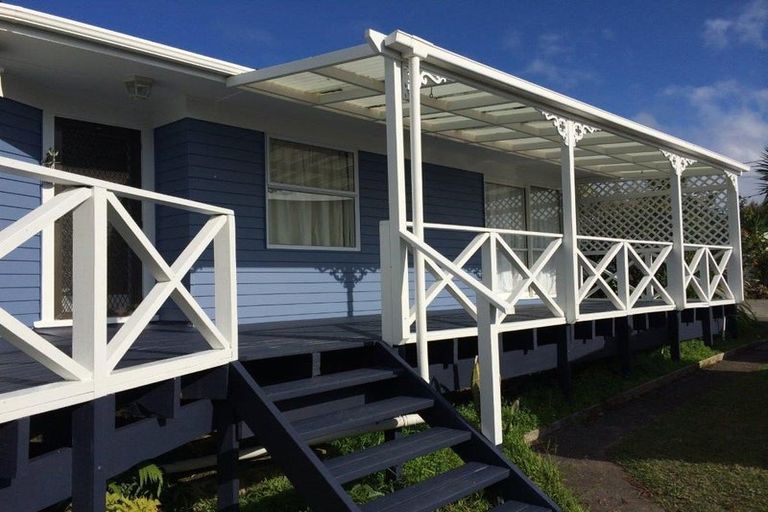 Photo of property in 45 Glen Marine Parade, Glendene, Auckland, 0602