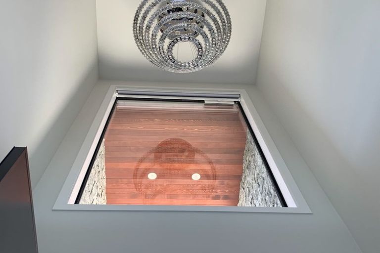 Photo of property in 5 May Potter Close, Oteha, Auckland, 0632