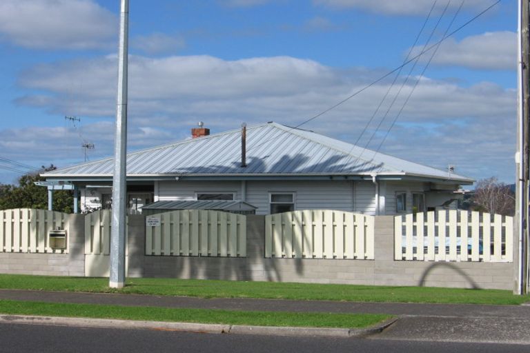 Photo of property in 26 Edgecumbe Road, Tauranga, 3110