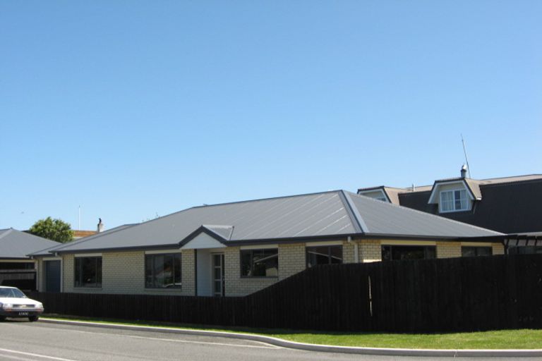 Photo of property in 25 Durham Street, Rangiora, 7400