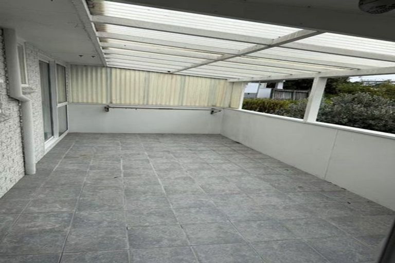 Photo of property in 74 Marlborough Avenue, Glenfield, Auckland, 0629