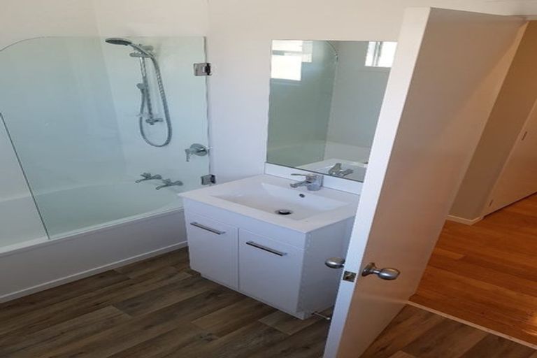 Photo of property in 25 Holland Street, Pukekohe, 2120