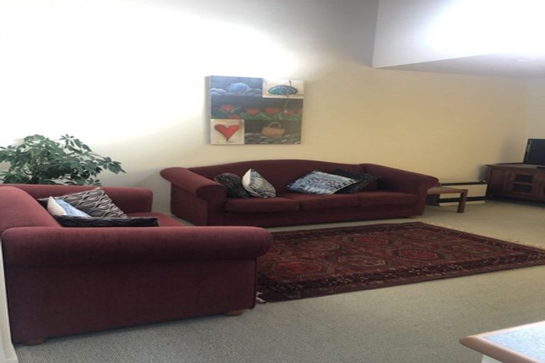 Photo of property in 36n Maunganui Road, Mount Maunganui, 3116