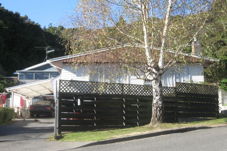 Photo of property in 21 John Street, Stokes Valley, Lower Hutt, 5019