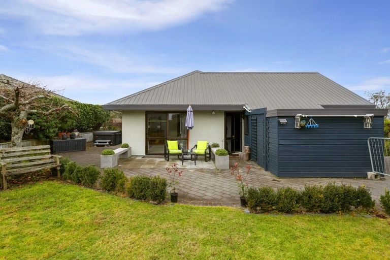 Photo of property in 9 Kahurangi Drive, Rangatira Park, Taupo, 3330