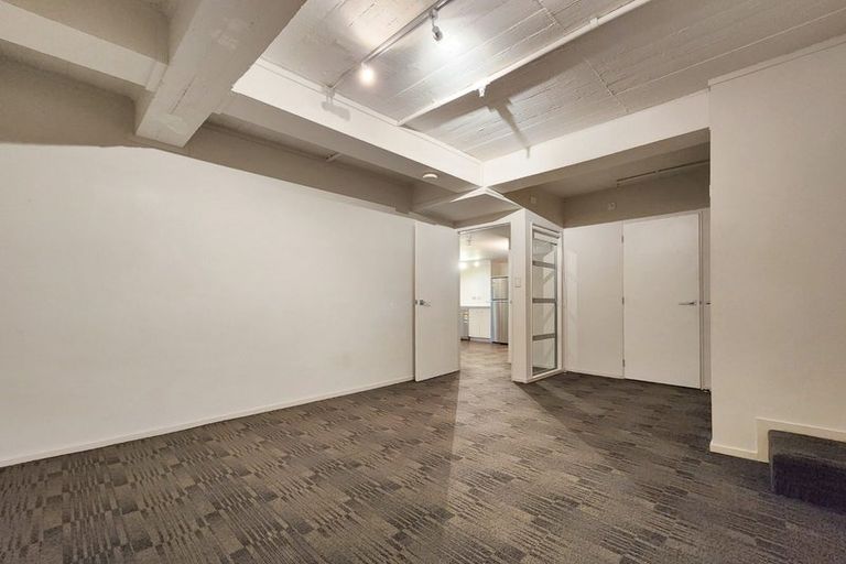 Photo of property in Vespa Apartments, 203/20 Hanson Street, Mount Cook, Wellington, 6021
