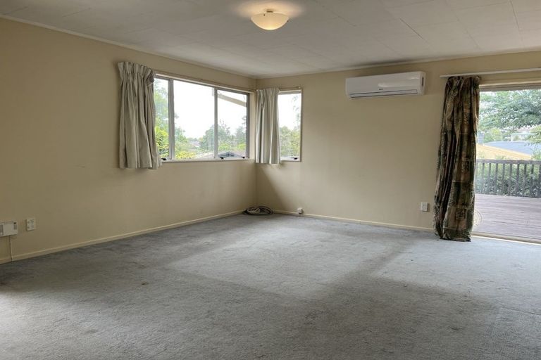 Photo of property in 19 Glenfinn Place, Massey, Auckland, 0614