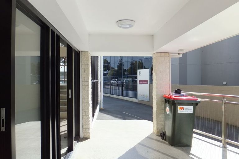 Photo of property in 2/6 Hill Road, Papatoetoe, Auckland, 2025