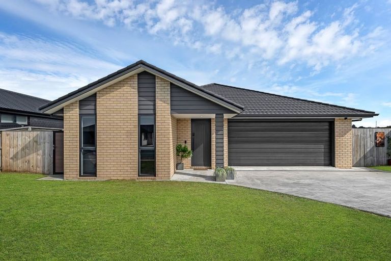 Photo of property in 126 Hitchen Road, Pokeno, 2402