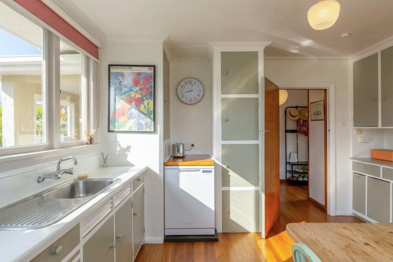 Photo of property in 38 Jellicoe Street, Greytown, 5712