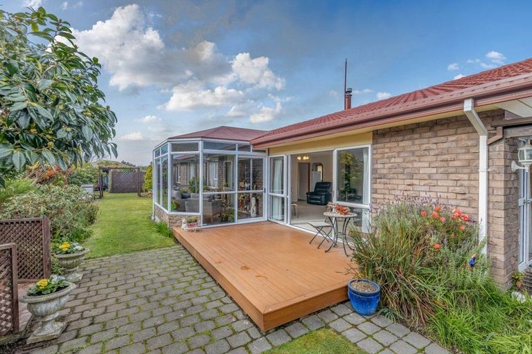 Photo of property in 16 Regent Avenue, Rangiora, 7400