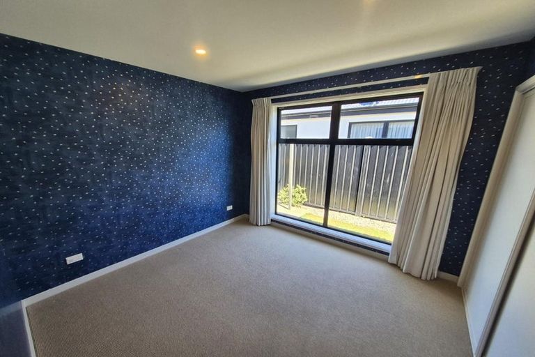 Photo of property in 5 Earhart Lane, Wigram, Christchurch, 8042