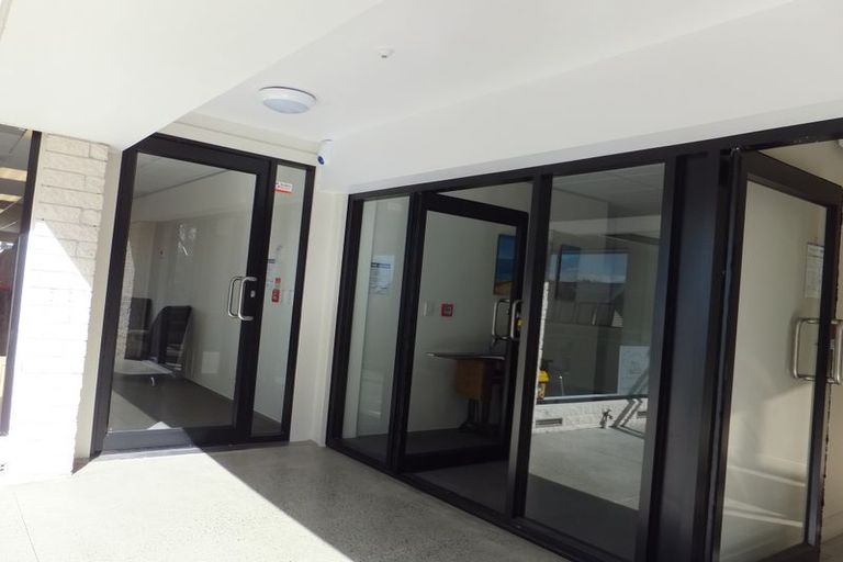 Photo of property in 2/6 Hill Road, Papatoetoe, Auckland, 2025