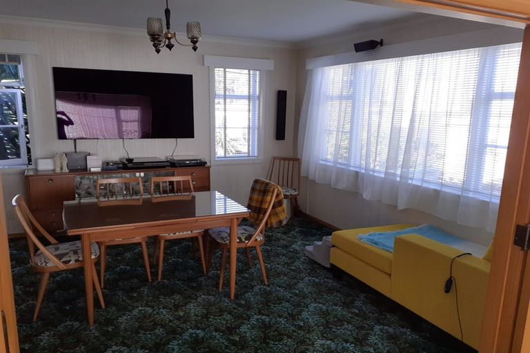 Photo of property in 14 Ashleigh Crescent, Miramar, Wellington, 6022