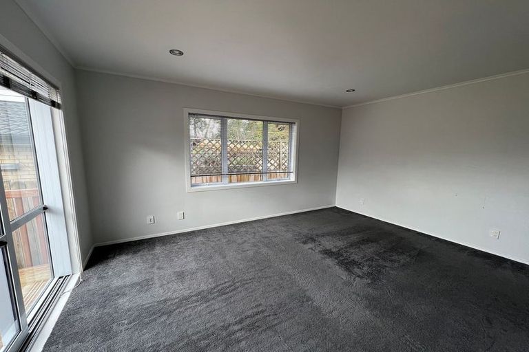 Photo of property in 15a Omana Road, Papatoetoe, Auckland, 2025