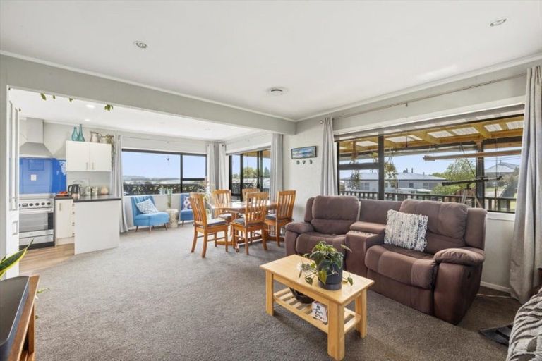 Photo of property in 3 Ngaparaoa Drive, Maketu, Te Puke, 3189