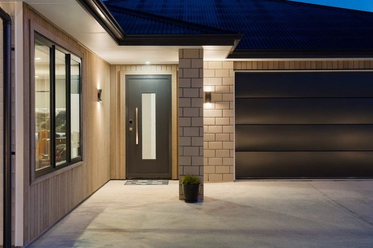 Photo of property in 5 Datum Way, Paraparaumu, 5032