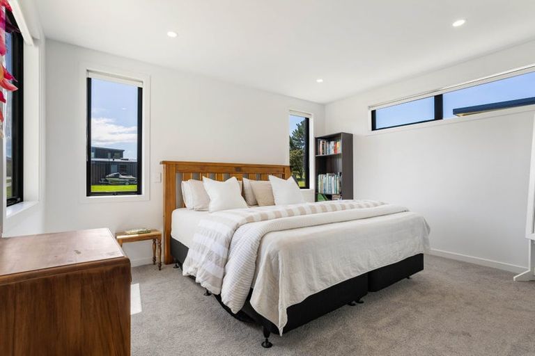 Photo of property in 5 Pinnacles Lane, Pauanui, 3579