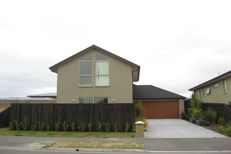 Photo of property in 16 Titirangi Crescent, Parklands, Christchurch, 8083