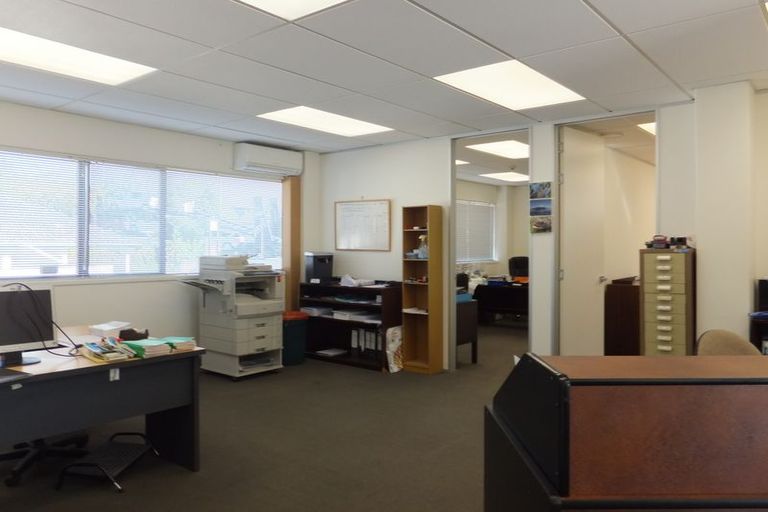 Photo of property in 2/6 Hill Road, Papatoetoe, Auckland, 2025