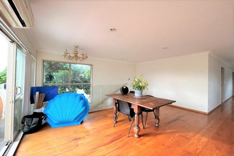 Photo of property in 7a Waterfront Road, Mangere Bridge, Auckland, 2022