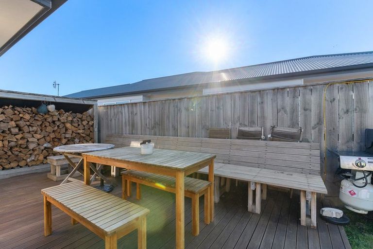 Photo of property in 6 Austin Reid Avenue, Carterton, 5713