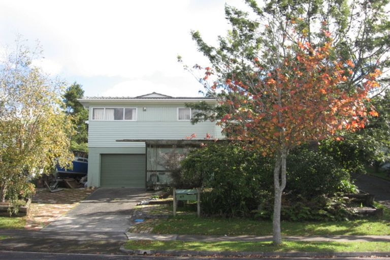 Photo of property in 49 Beechdale Crescent, Pakuranga Heights, Auckland, 2010