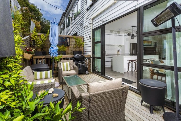 Photo of property in 3/78 Langana Avenue, Browns Bay, Auckland, 0630