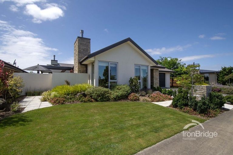 Photo of property in 36 Westpark Drive, Burnside, Christchurch, 8053