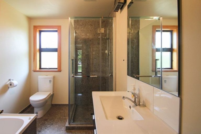 Photo of property in 18 Maclean Street, Glenavy, Waimate, 7980