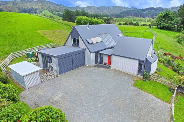Photo of property in 1021 Whitemans Valley Road, Blue Mountains, Upper Hutt, 5371